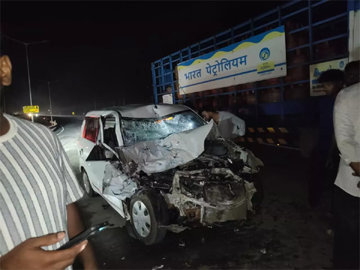 Loory-car accident